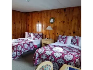 picket-fence-motel-small-0