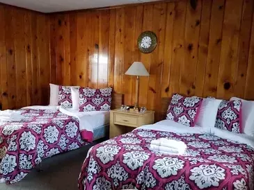 picket-fence-motel