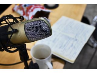 hire-a-professional-spanish-language-voice-actor-for-your-project-small-0