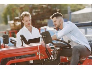 buy-and-sell-used-tractors-easily-trusted-auction-platform-small-0