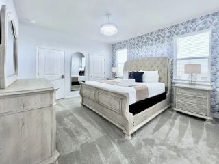 indsor-cay-8-bedroom-vacation-rentals-near-disney-world-small-3