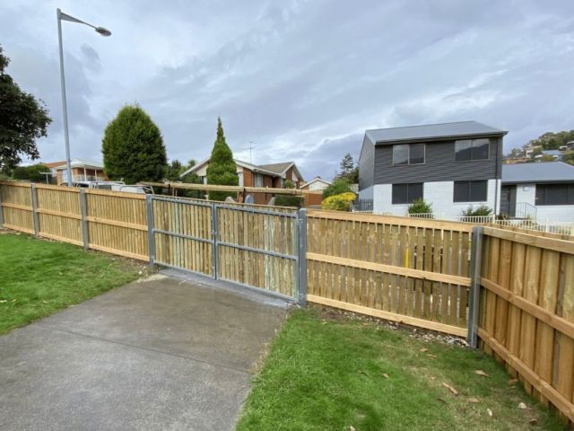 chain-link-fence