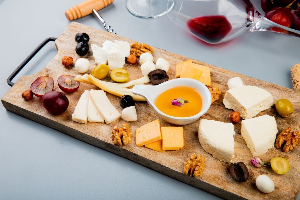 join-fun-creative-charcuterie-board-workshops-near-me-big-0