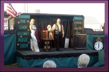 chicago-traveling-magic-illusions-for-events-and-parties-big-0