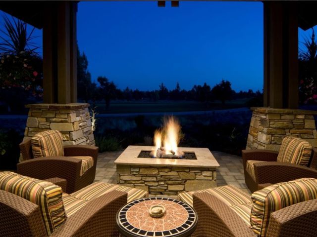 modern-outdoor-fire-pit-with-chimney-for-backyard-comfort