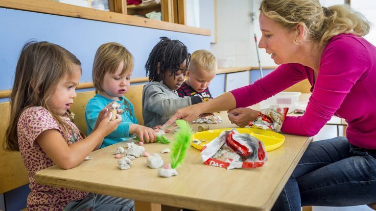 creative-learning-with-play-based-preschool-programs-big-0