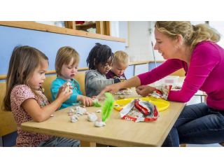creative-learning-with-play-based-preschool-programs-small-0