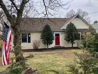 2-bed-home-for-rent-in-midland-park-nj-small-0