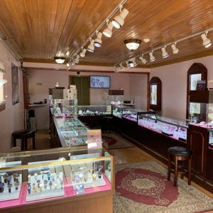 affordable-alaska-inspired-gifts-skagway-for-unique-shopping-big-0