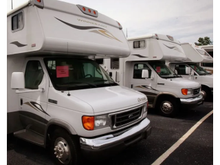 secure-convenient-storage-with-moving-and-vehicles-services-small-0