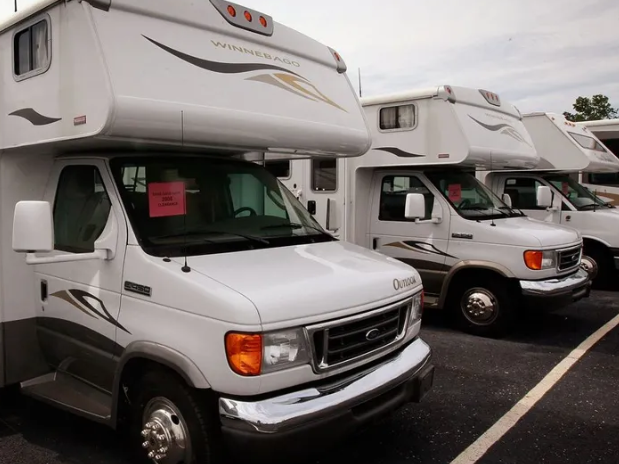 secure-convenient-storage-with-moving-and-vehicles-services