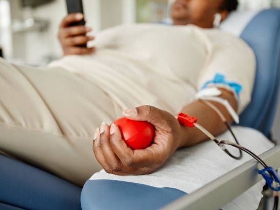 donate-blood-bakersfield-with-houchin-community-blood-bank-today