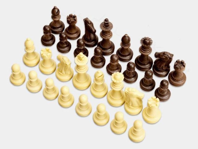 shop-chessnut-air-chess-piece-premium-plastic-set-online
