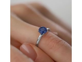 luxury-gemstone-rings-with-brilliant-shine-small-0