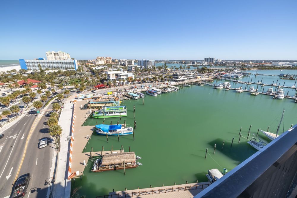stay-at-pier-house-60-your-perfect-waterfront-getaway-big-0