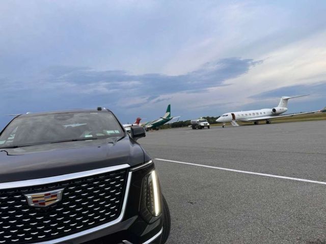 luxury-limousine-to-jfk-airport-travel-first-class