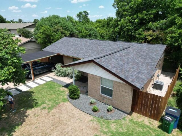 experienced-asphalt-roofing-contractor-in-kyle-texas-book-now