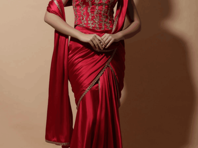 buy-indian-sarees-online-andaaz-fashion