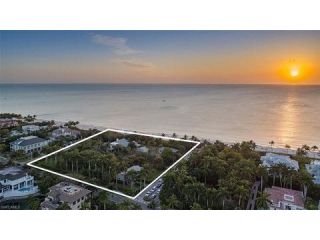 best-realtors-in-naples-florida-for-luxury-living-small-0