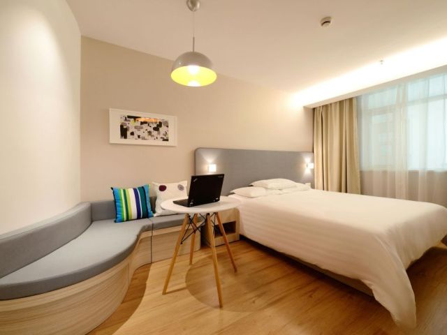 how-to-book-couple-friendly-hotels-in-mumbai-without-hassle