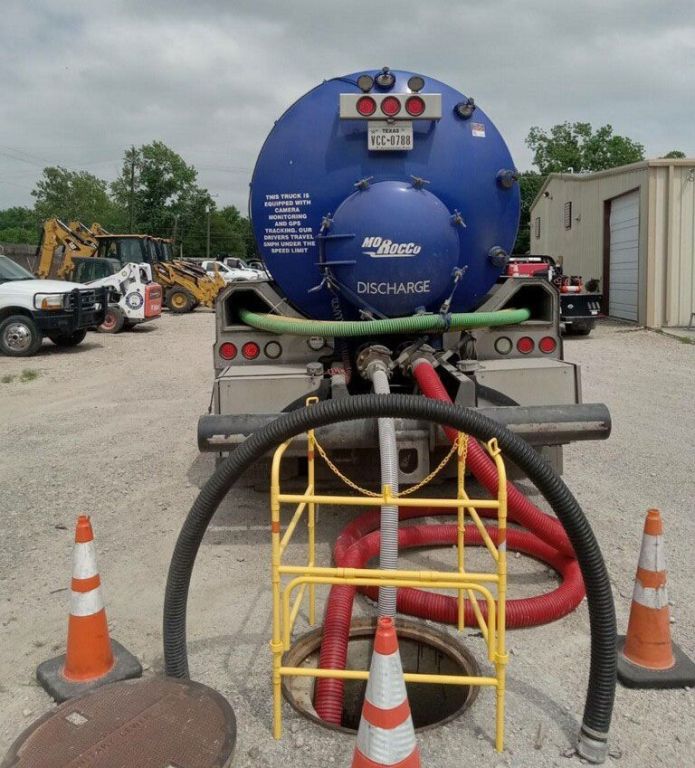 vacuum-truck-services-for-waste-septic-a-1-little-john-big-0