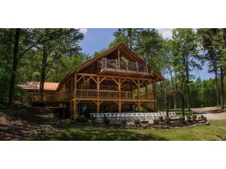 charming-barn-for-rent-for-wedding-rustic-elegant-venue-small-0
