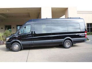 passengershuttle-vans-in-stamford-ct-small-0