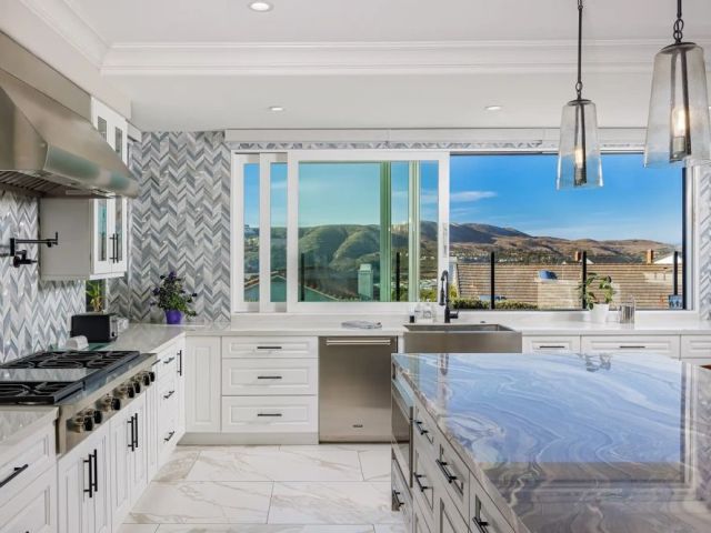 custom-outdoor-kitchen-design-in-orange-county
