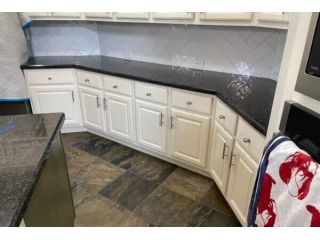 best-kitchen-cabinet-renovation-services-for-your-home-small-0