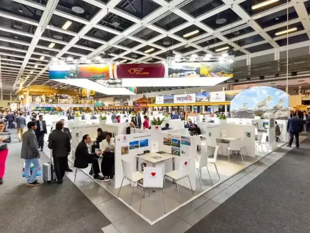 custom-30x40-trade-show-booth-rentals
