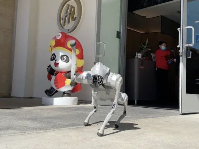 autonomous-security-robots-advanced-navigation-powered-by-ai