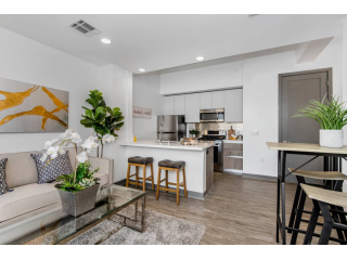 1-bedroom-townhomes-in-hollywood-for-rent-small-0