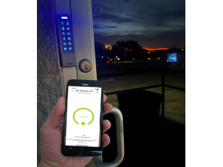 247-fast-reliable-lockout-services-small-2