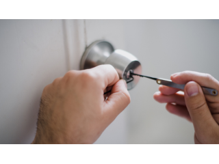 247-fast-reliable-lockout-services-small-1