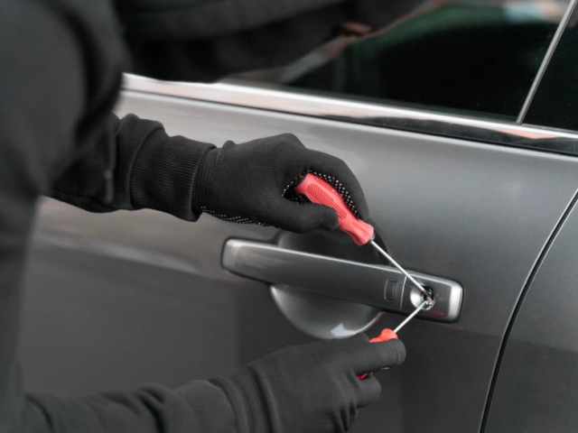 247-fast-reliable-lockout-services
