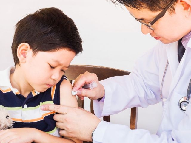 effective-wart-and-molluscum-treatments-for-clearer-skin