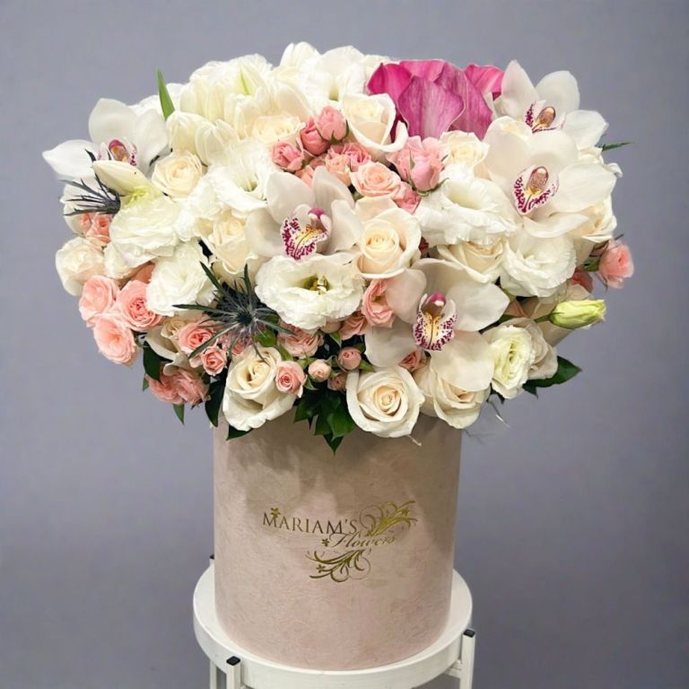 white-roses-flower-bouquet-online-in-usa-spring-season-big-0