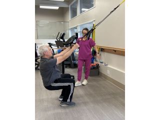physical-therapy-clinic-in-westlake-village-ca-small-0
