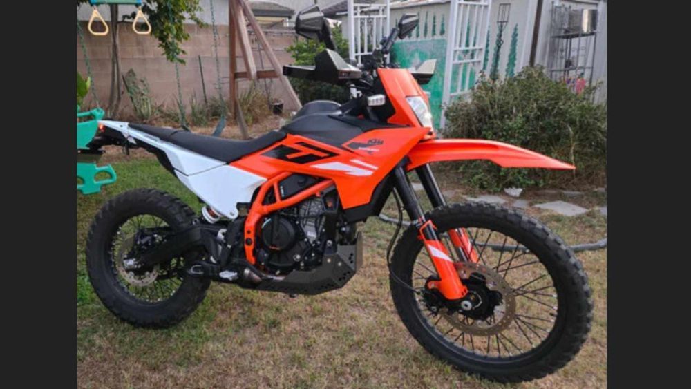 specialized-ktm-390-adv-accessories-for-performance-big-0