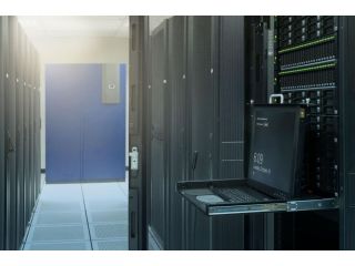 upgrade-your-server-rack-with-rackmount-keyboard-and-monitor-small-3