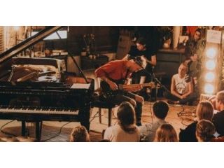 find-the-best-venues-for-nights-outs-at-find-live-music-small-0