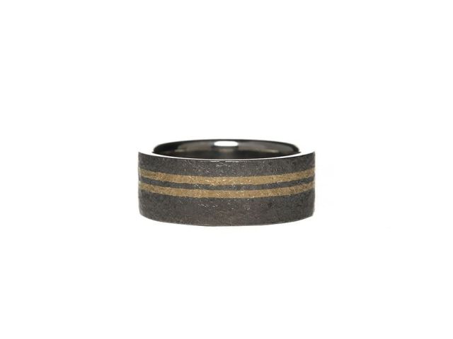 buy-mens-gold-band-for-spring-season