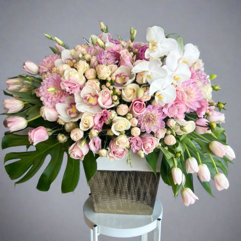 best-pink-flowers-bouquet-in-usa-spring-season-fresh-big-0