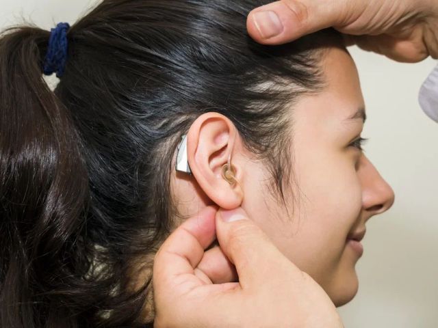 teen-hearing-aid-guide-support-tips-care-for-families