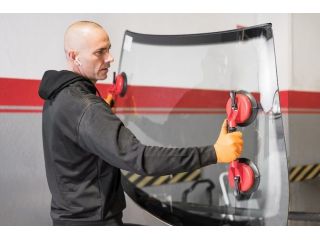 get-back-on-the-road-quickly-with-auto-glass-replacement-murrieta-small-0