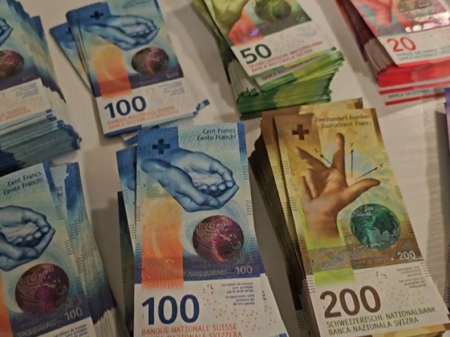buy-swiss-franc-banknotes
