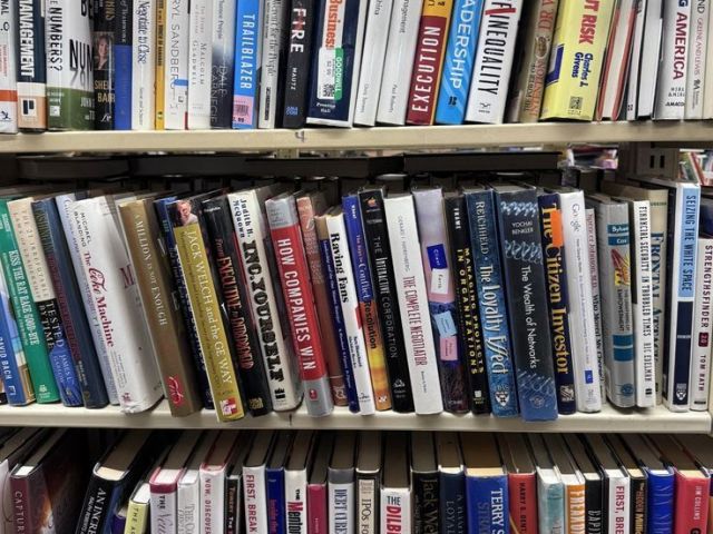who-are-the-best-wholesale-book-dealers-for-bulk-orders