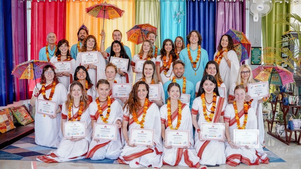 yoga-teacher-training-rishikesh-big-0