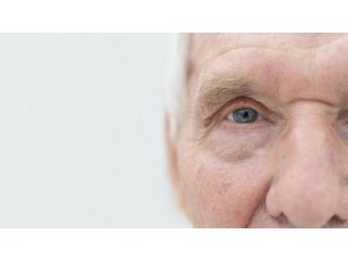 restore-clear-vision-with-the-best-cataract-specialist-small-0