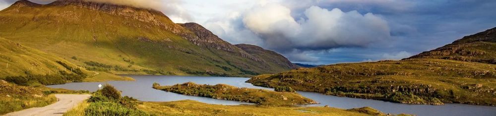 experience-the-buzz-at-three-sisters-edinburgh-big-0